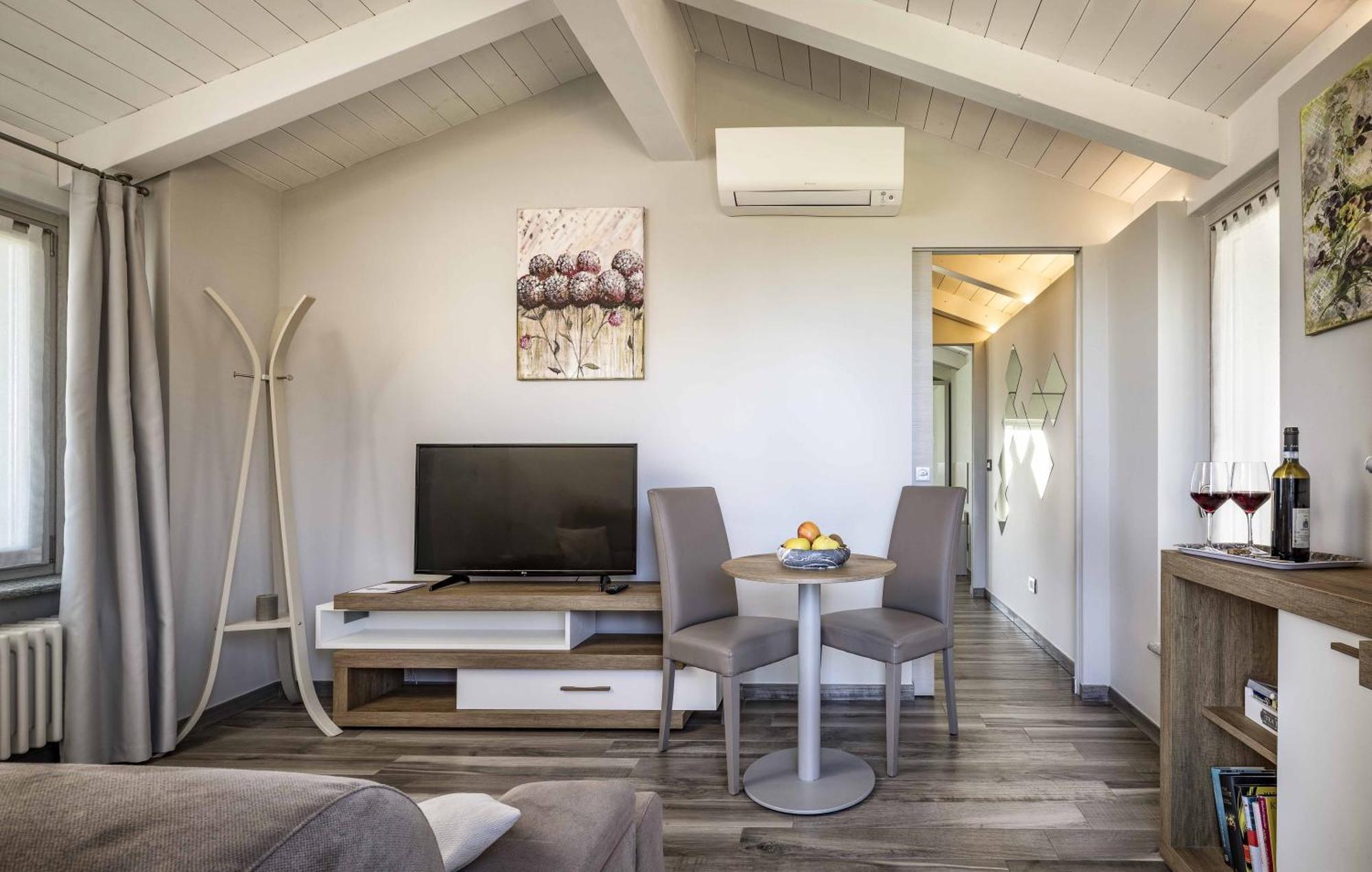 Bed and Breakfast La Cascina Della Musica Костильоле-д'Астри Экстерьер фото