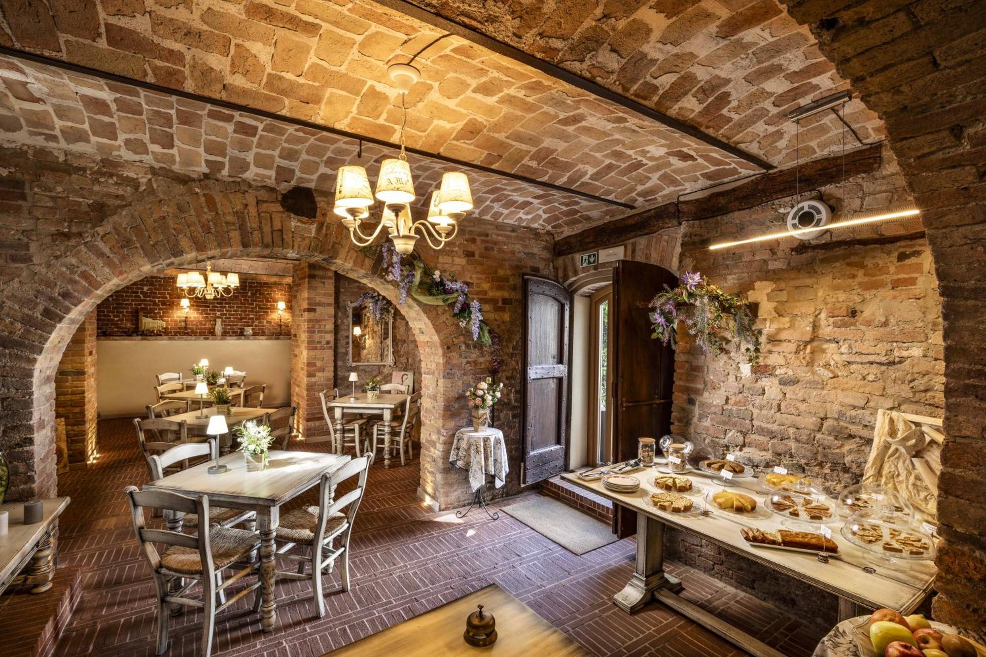 Bed and Breakfast La Cascina Della Musica Костильоле-д'Астри Экстерьер фото