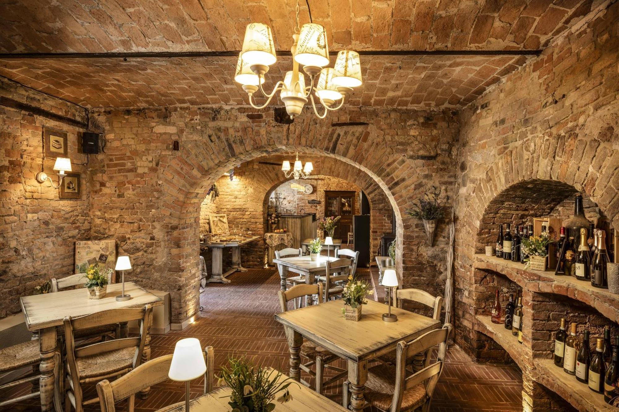 Bed and Breakfast La Cascina Della Musica Костильоле-д'Астри Экстерьер фото