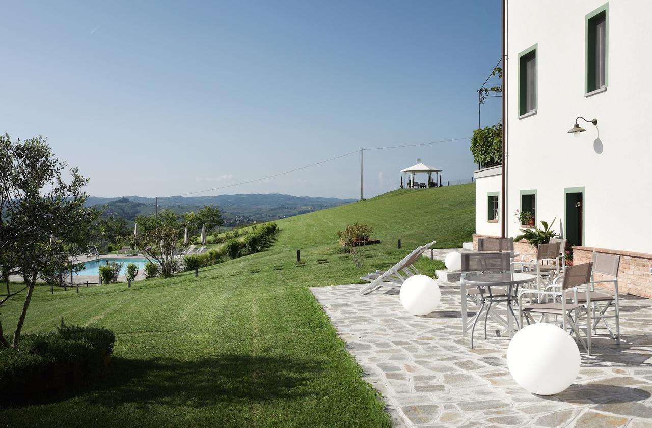 Bed and Breakfast La Cascina Della Musica Костильоле-д'Астри Экстерьер фото