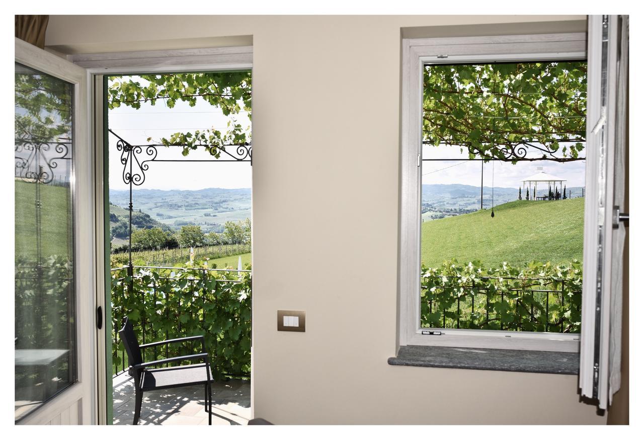Bed and Breakfast La Cascina Della Musica Костильоле-д'Астри Экстерьер фото
